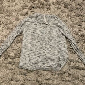 LULULEMON grey and white long sleeve